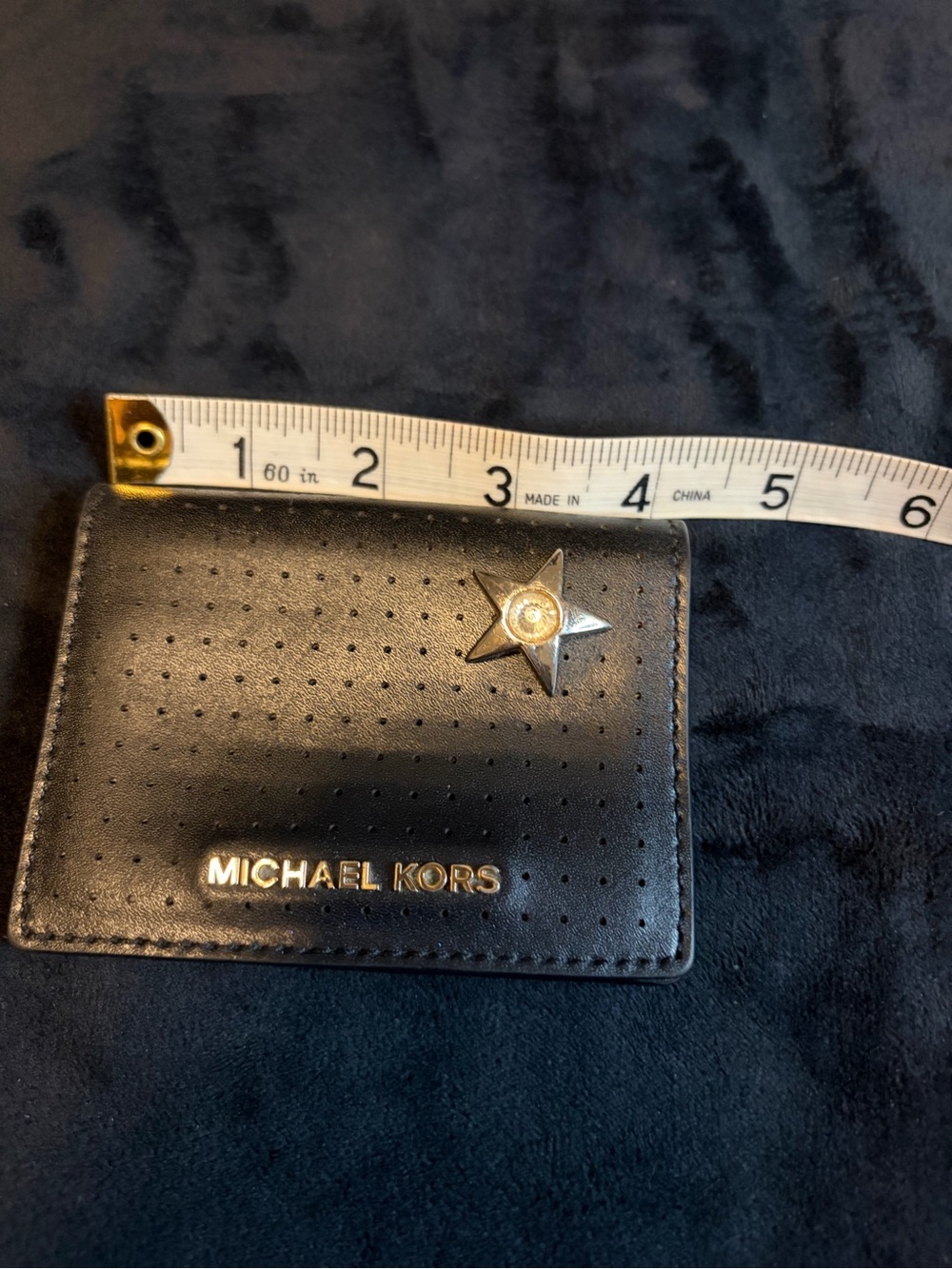 Michael Kors Jet Set Black Perforated Card Case with Gold Star Accent EUC - Picture 3 of 7